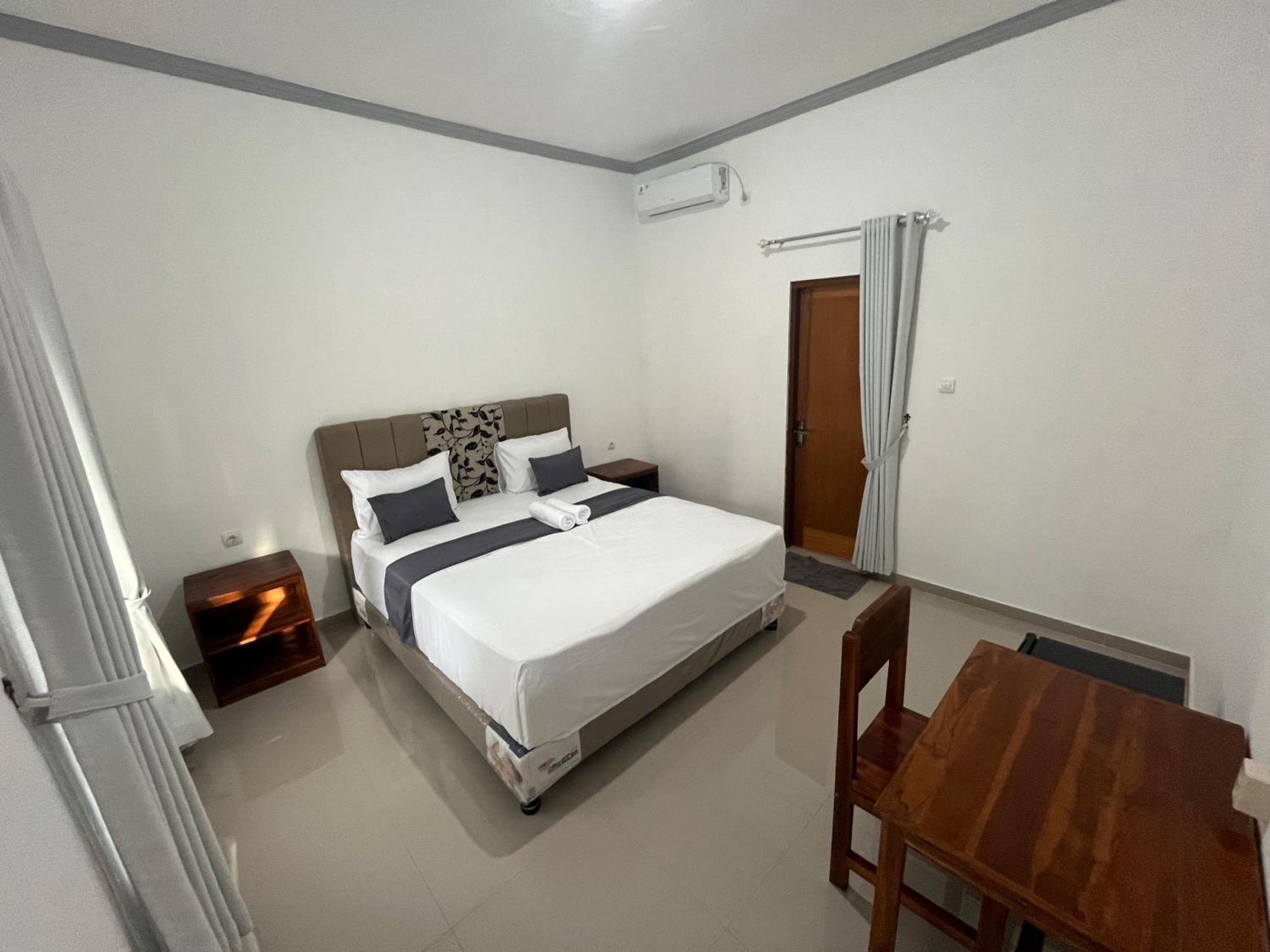 Kuta Lodge Homestay Extérieur photo