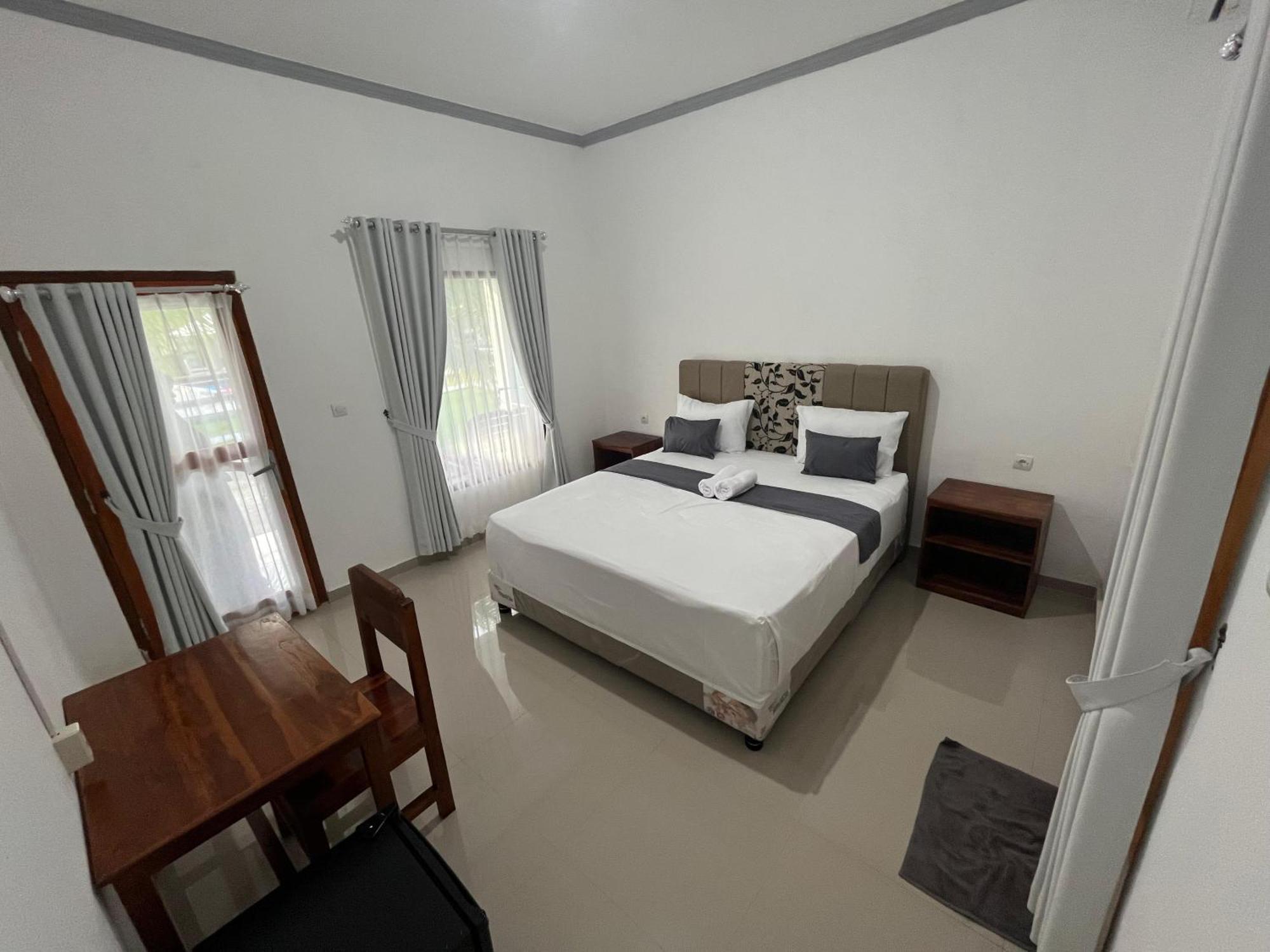 Kuta Lodge Homestay Extérieur photo